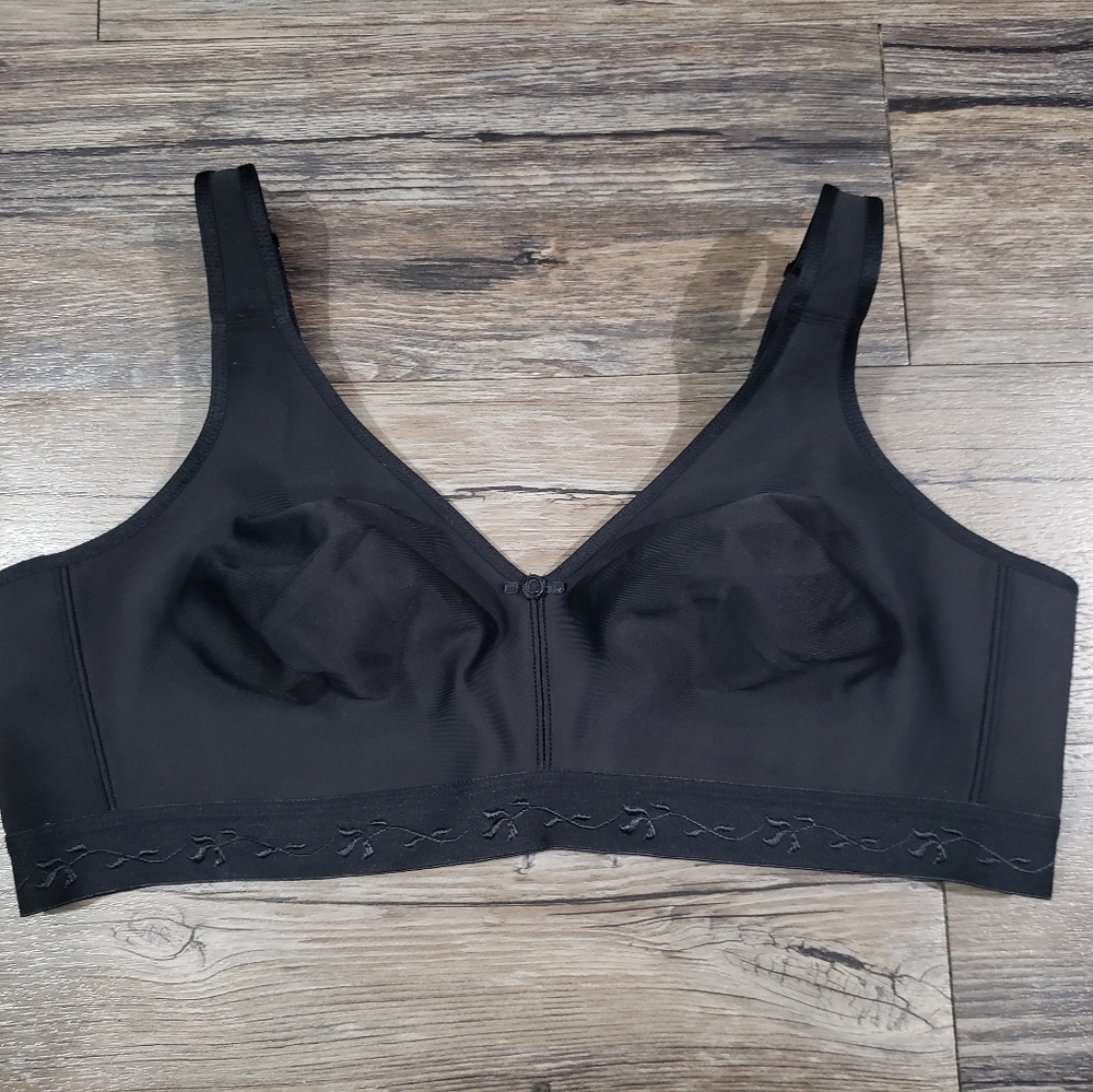 Cacique wirefree bra 40c